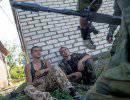 Украинские силовики сдают ополченцам иностранных наемников Украинские силовики сдают ополченцам иностранных наемников