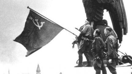 Почему Берлин взяли на четыре дня позже срока, установленного Сталиным? Почему Берлин взяли на четыре дня позже срока, установленного Сталиным?