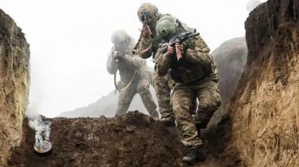 Сотни мотоциклетных штурмовых групп РФ готовы прорваться к Константиновке Сотни мотоциклетных штурмовых групп РФ готовы прорваться к Константиновке