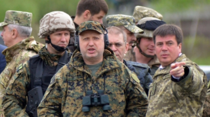 Зов крови: Турчинов ждет войны с Россией Зов крови: Турчинов ждет войны с Россией