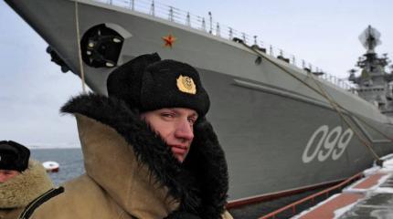 Атомный ракетный крейсер "Петр Великий" вышел в море на учения Атомный ракетный крейсер "Петр Великий" вышел в море на учения