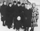 Имеет ли старая портовая шлюха право попрекать кого либо?
