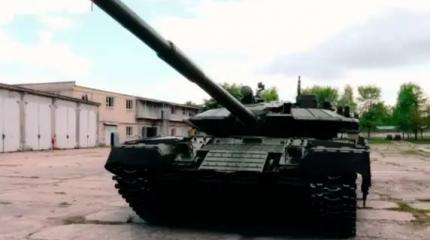 Новейшую белорусскую модернизацию танка Т-72 покажут на MILEX-2025 Новейшую белорусскую модернизацию танка Т-72 покажут на MILEX-2025