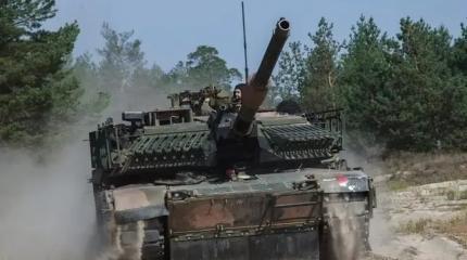 У находящихся в ВСУ танков M1A1 Abrams растащили "реактивную броню"