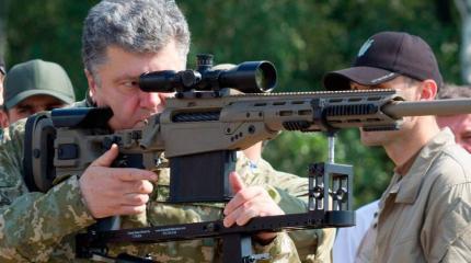 Порошенко удваивает военные расходы Украины Порошенко удваивает военные расходы Украины