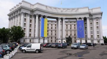Киев вынужденно предложил прекратить огонь и подписать график для Минских решений