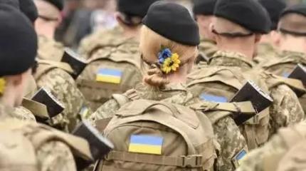 Жён призывают на бойню: в Киеве намерены отправить женщин на фронт Жён призывают на бойню: в Киеве намерены отправить женщин на фронт