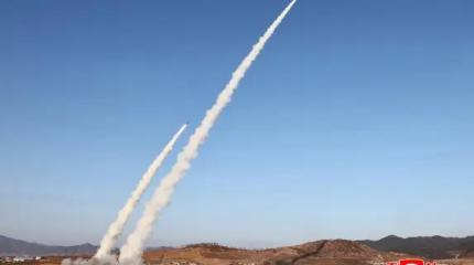 Бьющие более чем на 350 км новые 600-мм РСЗО испытали в КНДР