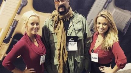 Shot Show 2015 - знаменитости и оружие Shot Show 2015 - знаменитости и оружие