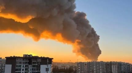 Львов лишился последнего европейского «хаба»: дым накрыл полгорода