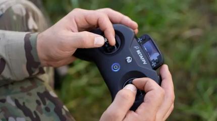 Гусеничный «МУСТ»: в РФ создали платформу для запуска FPV-дронов на 20 км