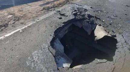 ПВО в Киеве словно испарилось, а в полотне Северного моста видны пробоины