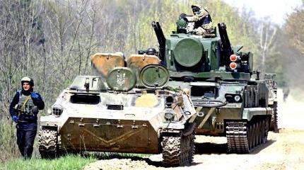На Донбассе начались уличные бои: Армия ЛНР перебрасывает стрелковые части На Донбассе начались уличные бои: Армия ЛНР перебрасывает стрелковые части