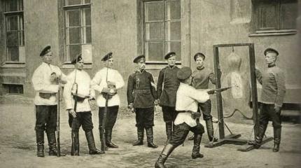Негуманный русский штыковой удар в живот Негуманный русский штыковой удар в живот