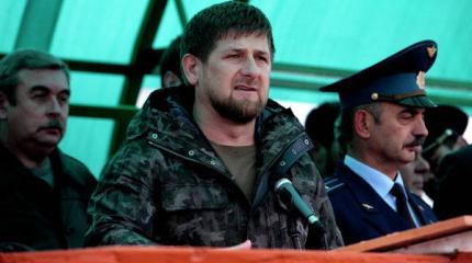Кадыров призвал воюющих за Украину чеченцев вернуться домой Кадыров призвал воюющих за Украину чеченцев вернуться домой