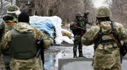 ВСУшники и «Правый сектор» снова перестреляли друг друга: есть погибшие ВСУшники и «Правый сектор» снова перестреляли друг друга: есть погибшие