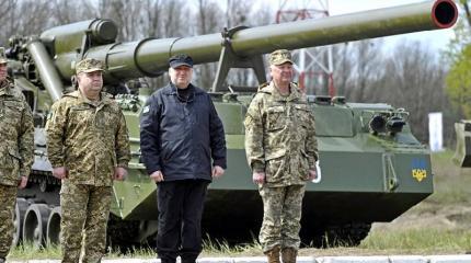 Украина показала новые и модернизированные ПТРК и САУ Украина показала новые и модернизированные ПТРК и САУ