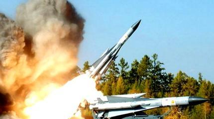 ПВО Сирии — ВВС Израиля: в ход пошли С-200 ПВО Сирии — ВВС Израиля: в ход пошли С-200