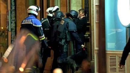 Штурм в Париже: правильно ли действовал спецназ? Штурм в Париже: правильно ли действовал спецназ?
