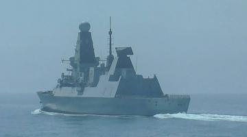 Минобороны раскрыло подробности перехвата эсминца Defender в Черном море