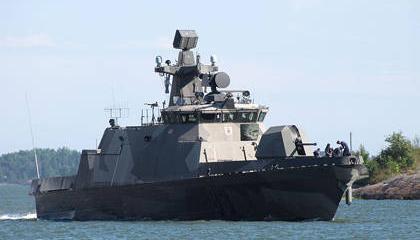 Финcкий флот забросал гранатами неизвестный подводный объект