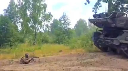 Суррогат вместо танков - в ВСУ новичков обкатывают "Буками" и "Кашалотами"