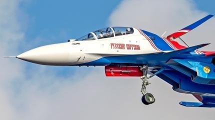"Русские витязи" объяснили, чем Су-30 лучше Су-35 "Русские витязи" объяснили, чем Су-30 лучше Су-35