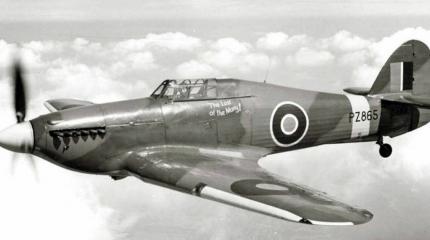 Истребитель и гоночный самолет Hawker Hurricane (PZ865/G-AMAU)