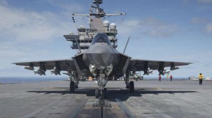 Японцы приветствуют размещение американских истребителей F-35 Японцы приветствуют размещение американских истребителей F-35