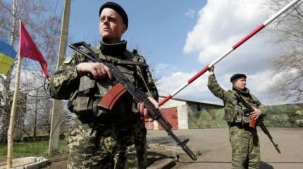 Украинcкие пограничники задержали военного из Крыма за дезертирство Украинcкие пограничники задержали военного из Крыма за дезертирство