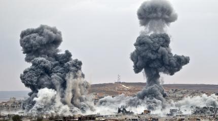 США ошибочно нанесли авиаудар по отряду оппозиции в Сирии США ошибочно нанесли авиаудар по отряду оппозиции в Сирии
