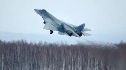 Российские Су-57 уничтожают цели ВСУ ракетами С-71 "Монохром"