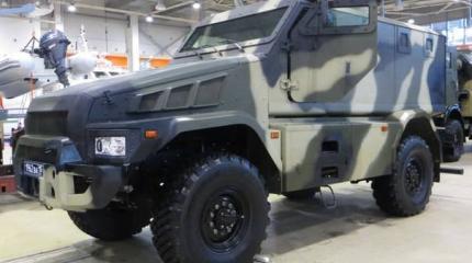 Новый российский бронеавтомобиль "Патруль" на базе КАМАЗ "Мустанг" Новый российский бронеавтомобиль "Патруль" на базе КАМАЗ "Мустанг"