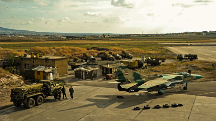 Тройная атака: авиация Асада отследила конвой боевиков до их базы Тройная атака: авиация Асада отследила конвой боевиков до их базы