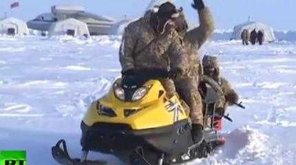 Российские десантники и военнослужащие КСОР ОДКБ провели совместные учения в Арктике