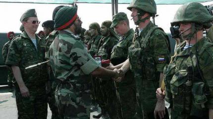 Индия и Россия проведут совместные военные учения Индия и Россия проведут совместные военные учения