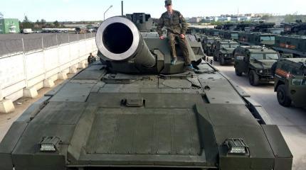 «Армата» будет сносить башни «Абрамсов» урановым «ломиком» «Армата» будет сносить башни «Абрамсов» урановым «ломиком»