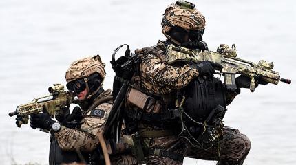 Американский спецназа увлекся «военным порно» Американский спецназа увлекся «военным порно»