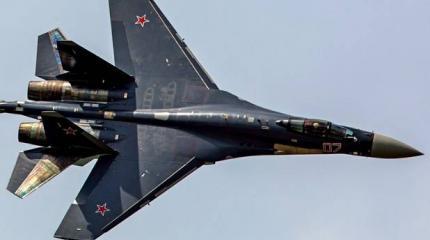 Суперсовременный F-22 не способен сбить российский Су-35 Суперсовременный F-22 не способен сбить российский Су-35