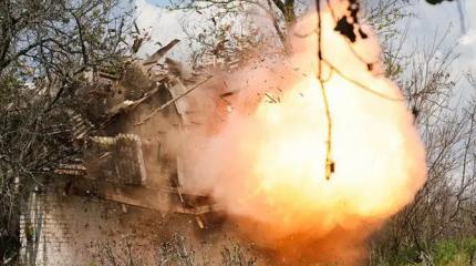 На аэродром базирования F-16 прилетели «Герани-3» с 300 кг взрывчатки На аэродром базирования F-16 прилетели «Герани-3» с 300 кг взрывчатки