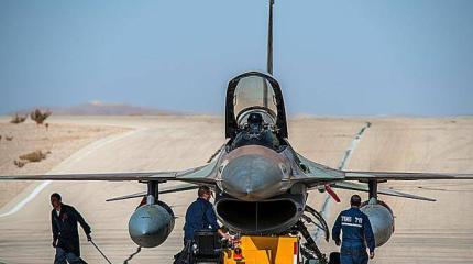 Воздушный бой с Израилем: F-15 и F-16 задавят русских массой