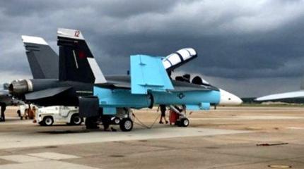 Готовится чудовищная провокация в Сирии: F-18 перекрашен в цвета Су-34 Готовится чудовищная провокация в Сирии: F-18 перекрашен в цвета Су-34