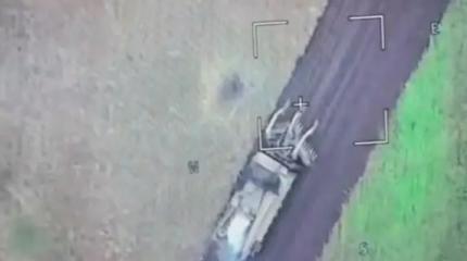 Бронемашину на базе Leopard 1 сожгли при попытке прорваться к границе Бронемашину на базе Leopard 1 сожгли при попытке прорваться к границе