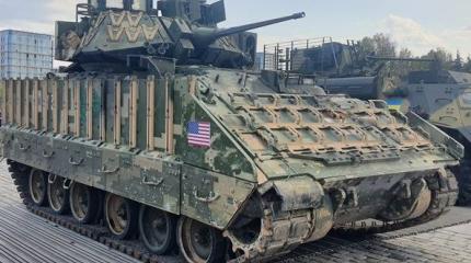 Горят как спички: у подбитых БМП M2 Bradley воспламеняется топливо в баках