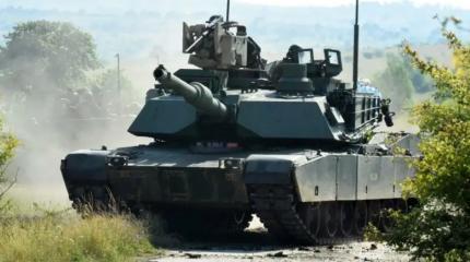 Ржавая поддержка Киева: Австралия отправила на Украину старые танки Abrams Ржавая поддержка Киева: Австралия отправила на Украину старые танки Abrams