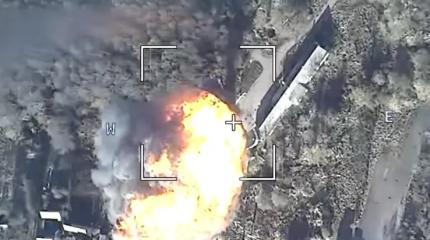 Гигантский огненный шар поднялся в небо на месте заправки ВСУ