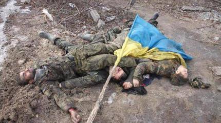 Спецназ Армии ДНР проводит разведку боем в Карловке, укропы несут потери Спецназ Армии ДНР проводит разведку боем в Карловке, укропы несут потери