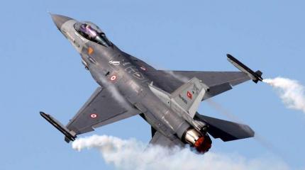 Два F-16 греческих ВВС взяли на прицел шесть турецких истребителей Два F-16 греческих ВВС взяли на прицел шесть турецких истребителей