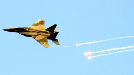 Авиаудары в Сирии: Израиль играет в русскую рулетку? Авиаудары в Сирии: Израиль играет в русскую рулетку?