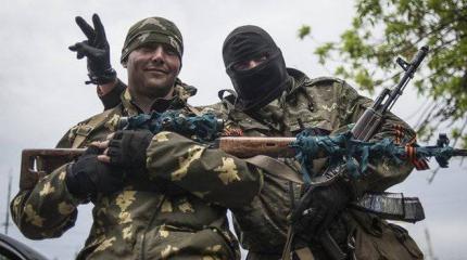 За полгода в ДНР въехали более 35 000 иностранных добровольцев-антифашистов За полгода в ДНР въехали более 35 000 иностранных добровольцев-антифашистов